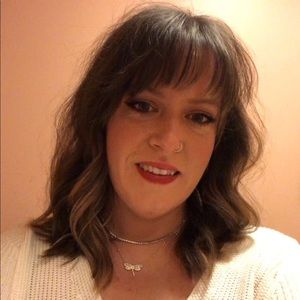 Meet your Posher, Jillian